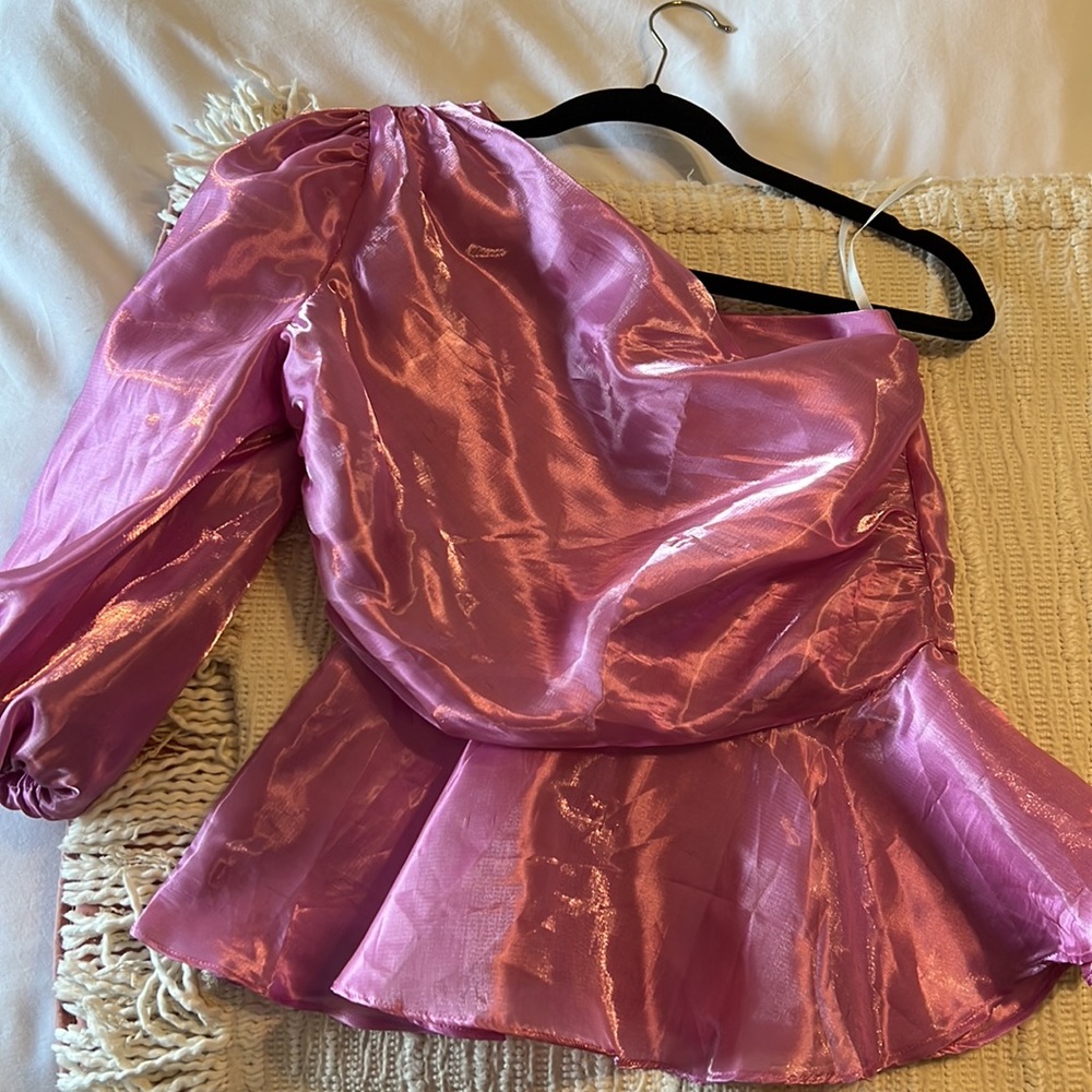 One Shoulder Top - Picture 2 of 5